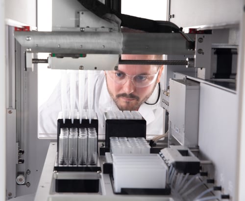 Biotage-Extrahera-HV5000-inside-looking-in