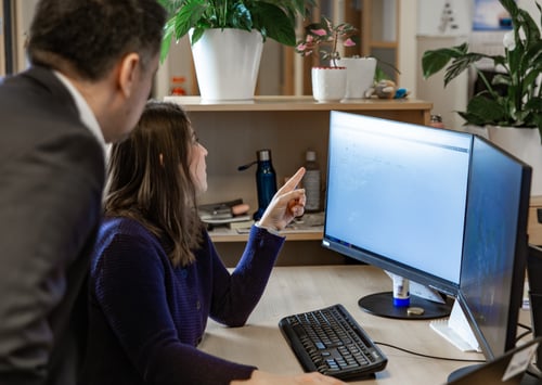 Biotage-Uppsala-Work-Desk-Meeting3