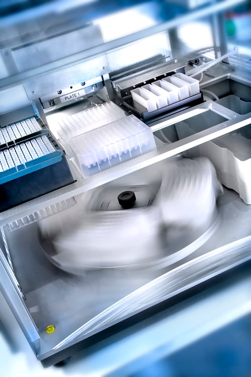 biotage-extrahera-classic-carousel-moving