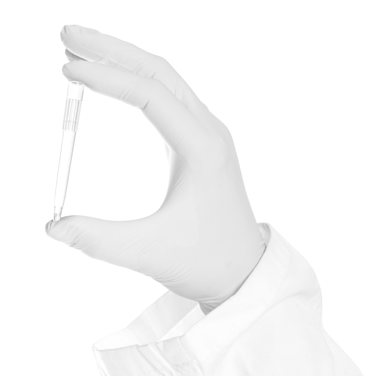 biotage-phytip-hand-holding-2