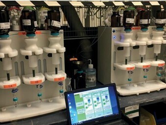 biotage-an927-figure1-two-Biotage®-horizon-5000-extractors