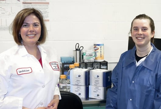 biotage-pps569-figure2-Professor-Sabra-Botch-Jones-and-student