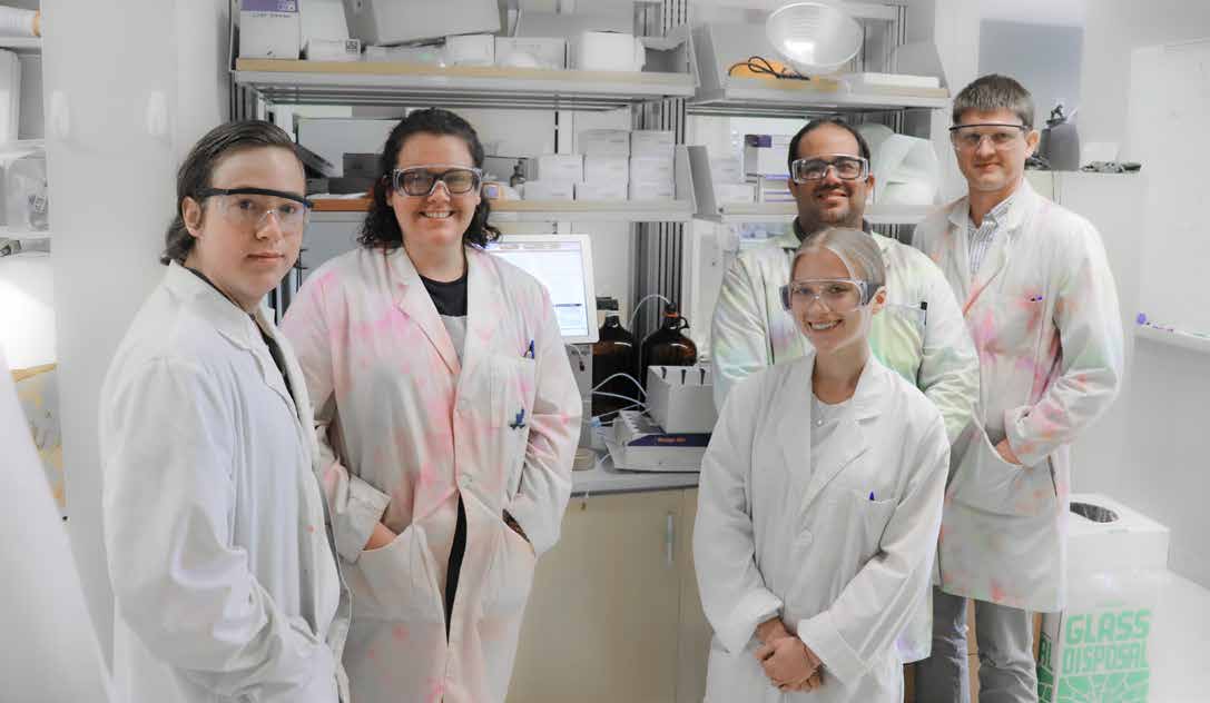 biotage-pps664-figure1-assistant-professor-mike-giuliano-his-lab-group-college-of-charleston-in-south-carolina